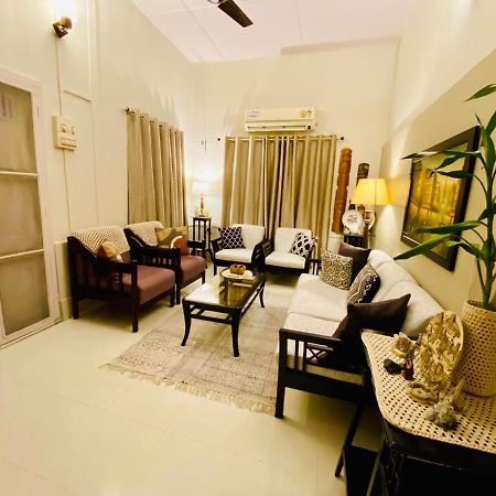 The Bhowmick'S Bungalow Tezpur エクステリア 写真