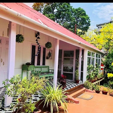 The Bhowmick'S Bungalow Tezpur エクステリア 写真