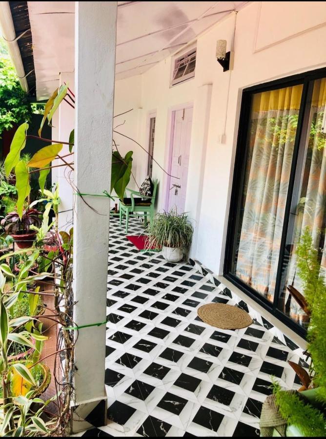 The Bhowmick'S Bungalow Tezpur エクステリア 写真
